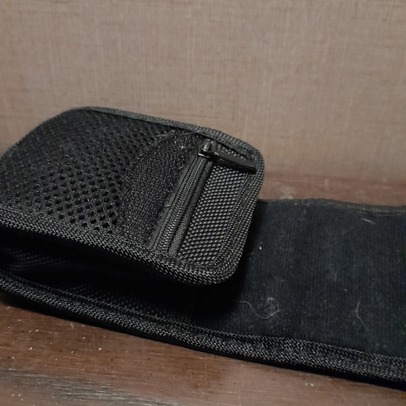 Sony Cybershot DSC-T300 10.1MP Digital Camera, Case, Battery, and Charger - Picture 7 of 16